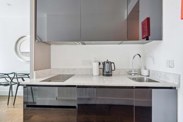 Golden Square image 13