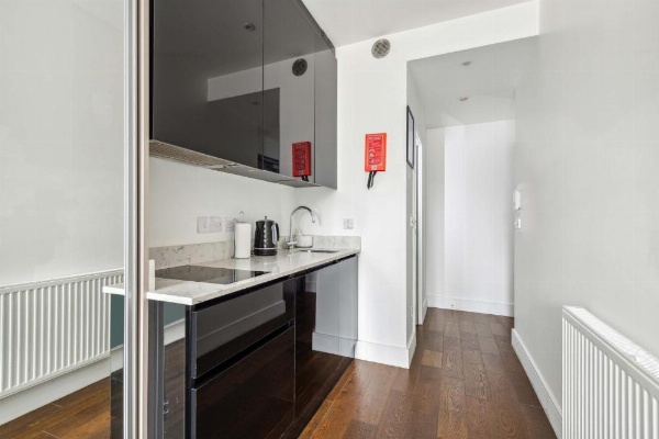 Golden Square image 21